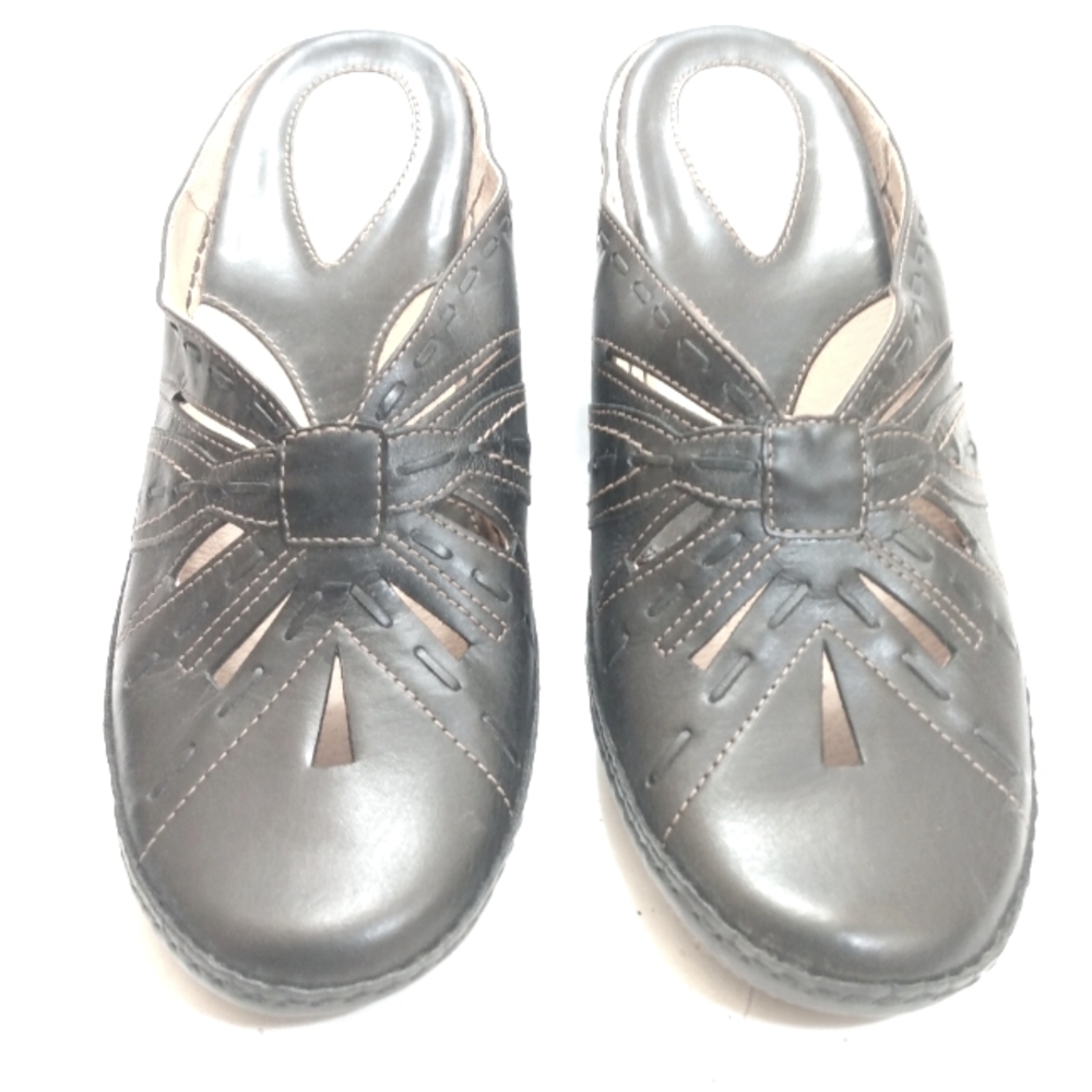 Clarks Artisan black leather clogs wedge heel 74744 size 8.5 m